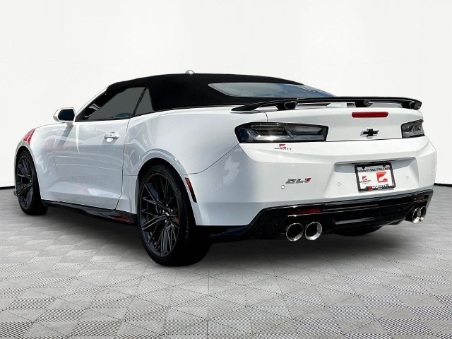 Used 2018 Chevrolet Camaro ZL1 RWD image 4