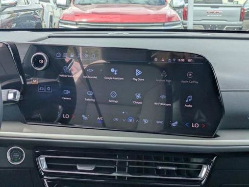 New 2026 Chevrolet Traverse LT w/ Midnight/Sport Edition FWD image 21