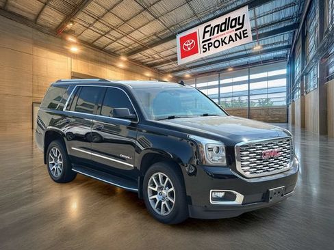 Used 2018 GMC Yukon Denali w/ Open Road Package AWD/4WD image 3