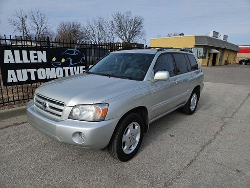 Used 2006 Toyota Highlander Limited w/ Leather Trim Pkg image 1