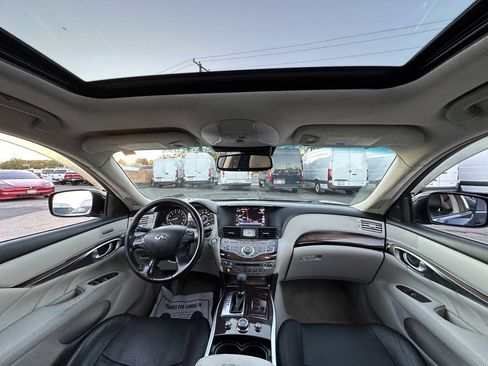 Used 2011 INFINITI M37 x w/ Deluxe Touring Pkg AWD/4WD image 16
