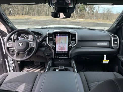New 2026 RAM 2500 Big Horn AWD/4WD image 11