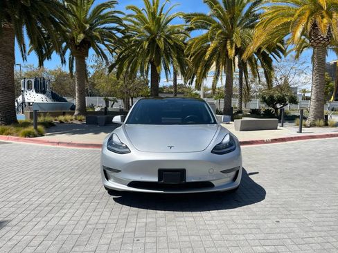 Used 2018 Tesla Model 3 Long Range AWD/4WD image 2