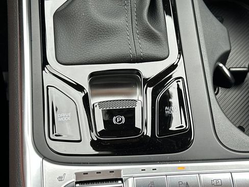 New 2026 Kia Carnival SX Prestige FWD image 34