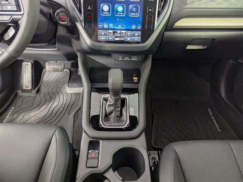 Used 2025 Subaru Forester Limited w/ Popular Package #2 image 27