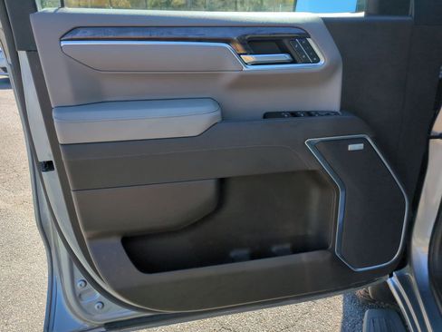 Certified 2025 Chevrolet Silverado 1500 LTZ image 22