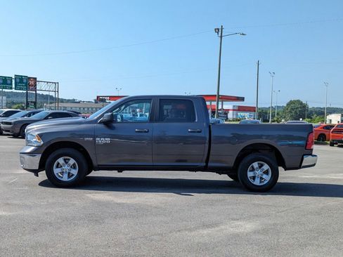 Used 2021 RAM 1500 Classic SLT image 7