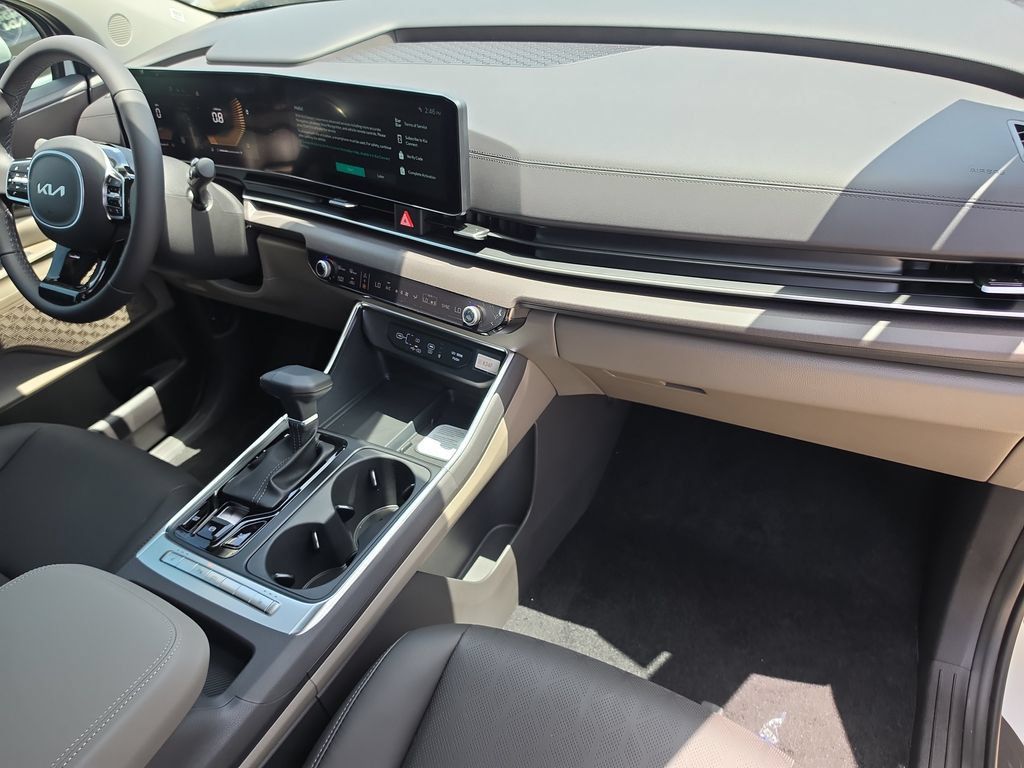 New 2026 Kia Carnival EX FWD image 12