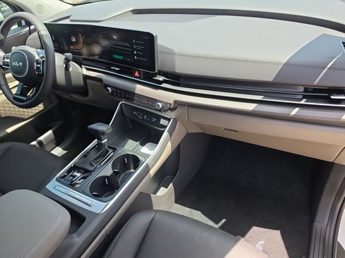 New 2026 Kia Carnival EX FWD image 12
