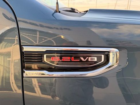 Used 2024 GMC Sierra 1500 Denali AWD/4WD image 18