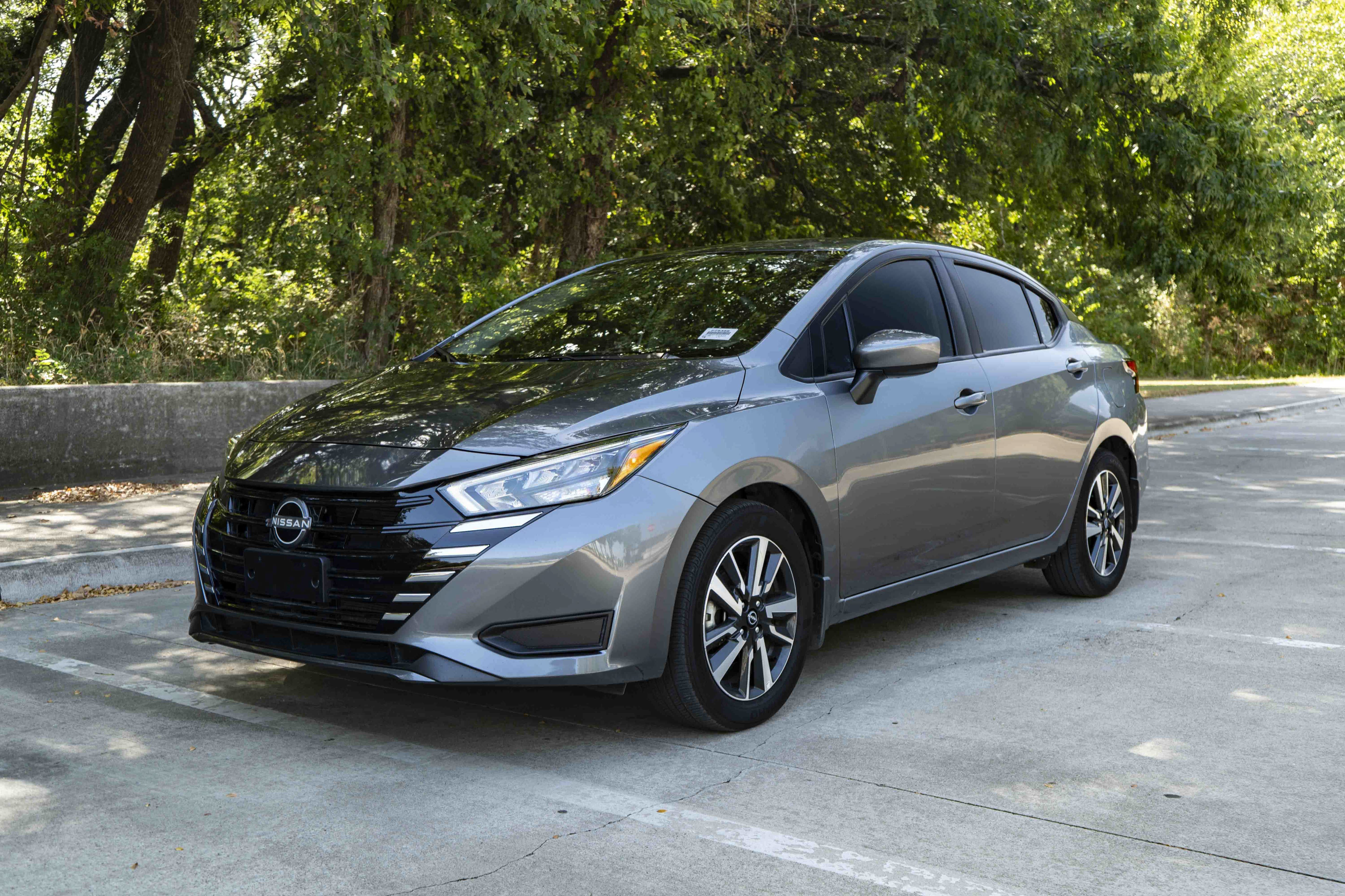 Used 2025 Nissan Versa SV w/ Trunk Package FWD image 5