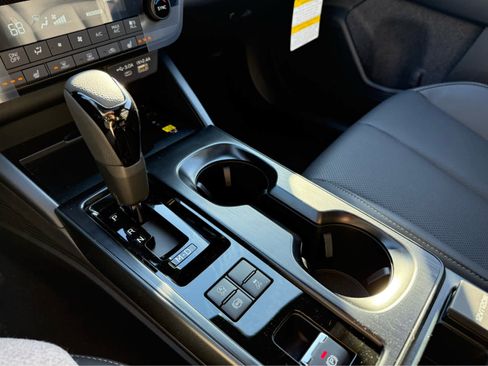 New 2026 Subaru Outback Limited AWD/4WD image 26