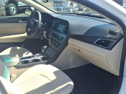 Used 2017 Hyundai Sonata Sport FWD image 10