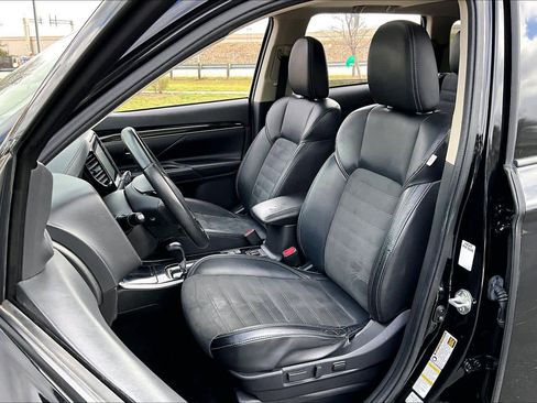 Used 2020 Mitsubishi Outlander SE image 7