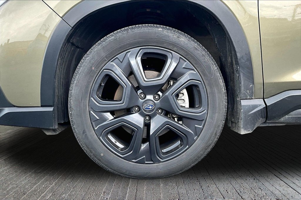 Used 2024 Subaru Ascent Onyx Edition AWD/4WD image 9