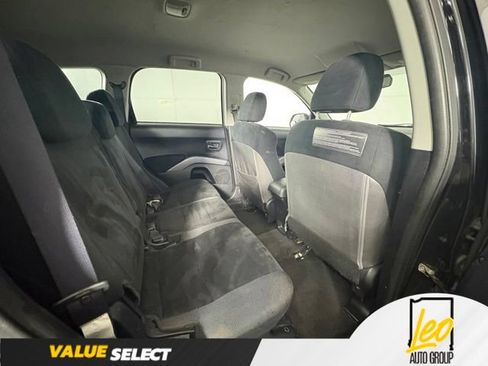 Used 2009 Mitsubishi Outlander ES FWD image 9