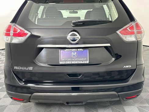 Used 2015 Nissan Rogue S image 21