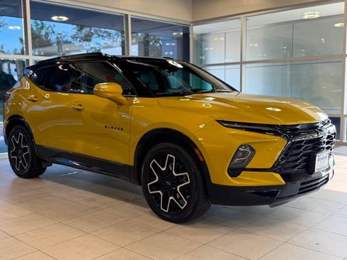 Used 2023 Chevrolet Blazer RS w/ Driver Confidence II Package AWD/4WD image 6