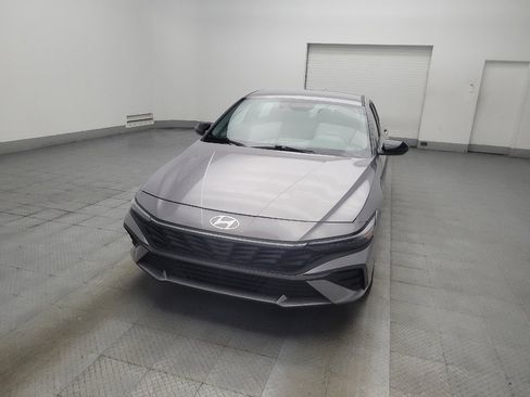 Used 2025 Hyundai Elantra Sport FWD image 15