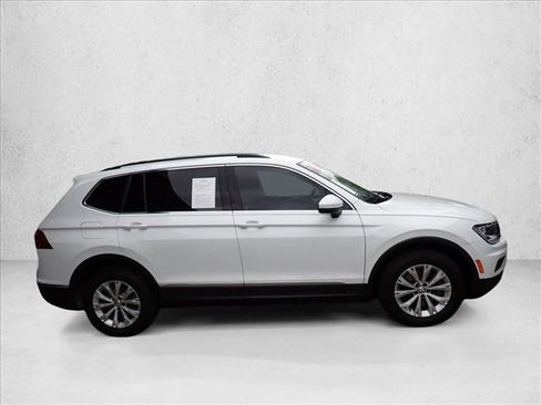 Used 2018 Volkswagen Tiguan SEL AWD/4WD image 5