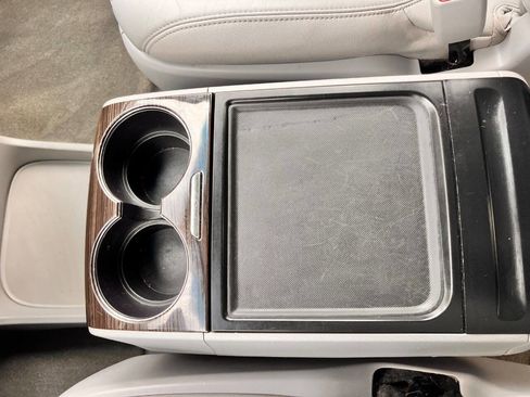 Used 2015 Toyota Sienna XLE w/ Outdoor Package image 22