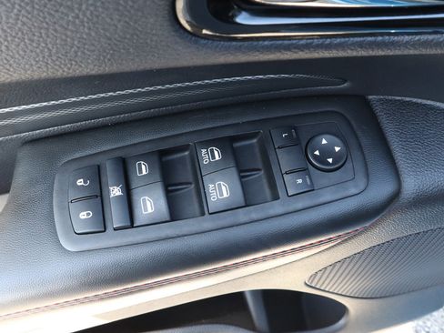 Used 2025 Dodge Durango GT AWD/4WD image 14