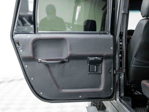 Used 1999 HUMMER H1 4-Door Wagon AWD/4WD image 45