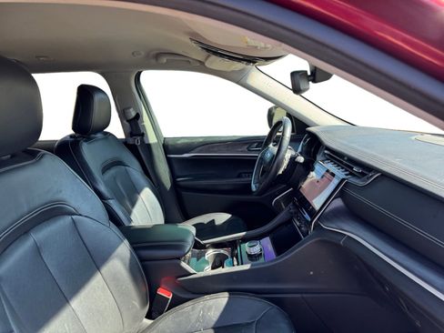 Used 2021 Jeep Grand Cherokee L Limited image 17