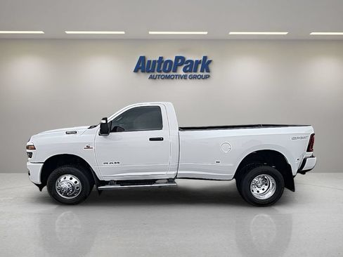 Used 2025 RAM 3500 Big Horn AWD/4WD image 4
