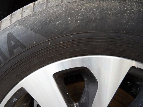 Used 2025 Subaru Outback Premium w/ Popular Package #1A image 28