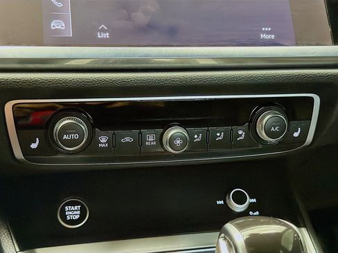 Used 2021 Audi Q3 2.0T Premium image 10