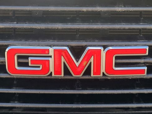 Used 2017 GMC Savana 3500 RWD image 11