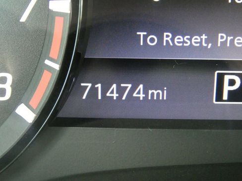 Used 2022 Nissan Frontier PRO-4X w/ Pro-4X Premium Package AWD/4WD image 34