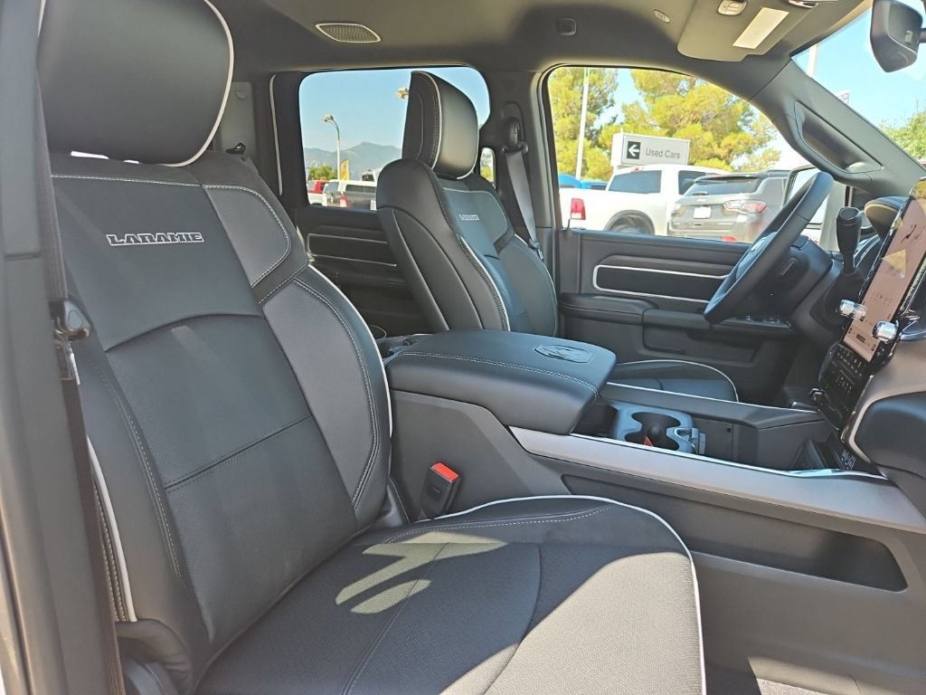 New 2026 RAM 2500 Laramie w/ Night Edition AWD/4WD image 25