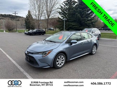 Used 2022 Toyota Corolla LE FWD image 1
