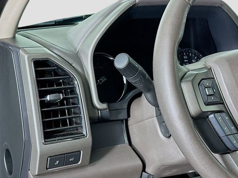 Used 2020 Ford Expedition XLT w/ Equipment Group 202A image 11