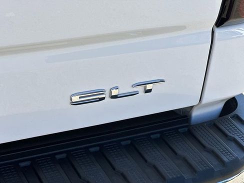 Used 2022 GMC Sierra 1500 SLT w/ SLT Premium Plus Package image 31