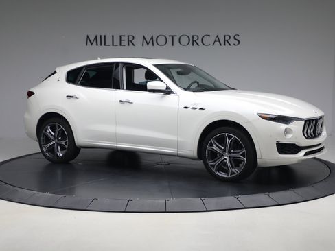 Certified 2022 Maserati Levante GT image 9