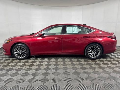 Used 2025 Lexus ES 350 w/ Luxury Package FWD image 7