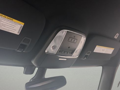 Used 2022 Jeep Grand Cherokee Laredo X image 16