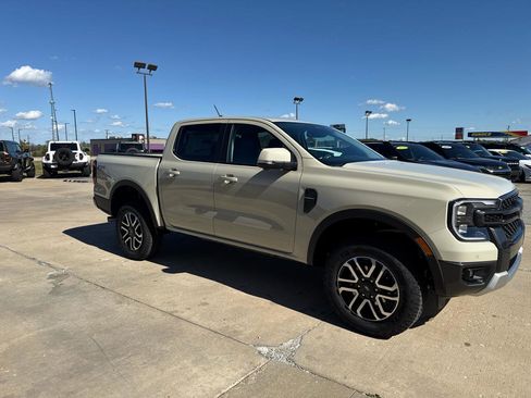 New 2025 Ford Ranger Lariat w/ FX4 Off-Road Package AWD/4WD image 3