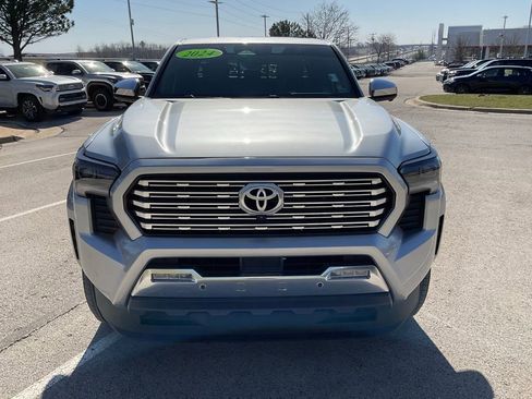 Used 2024 Toyota Tacoma Limited w/ Limited Package (LT) image 2