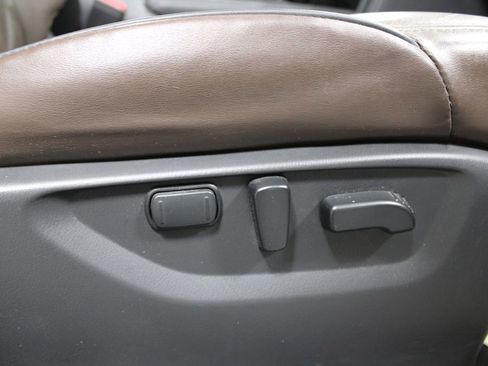 Used 2022 Nissan Armada Platinum w/ Captain's Chairs Package image 27