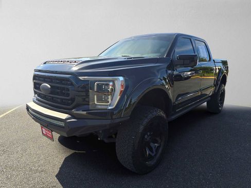 Used 2021 Ford F150 Lariat w/ Equipment Group 502A High AWD/4WD image 3