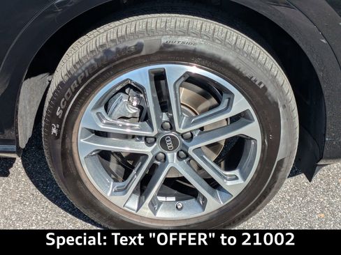 Certified 2025 Audi Q5 Premium w/ Convenience Package image 11