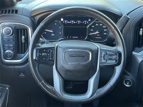 Used 2022 GMC Sierra 3500 Denali image 14