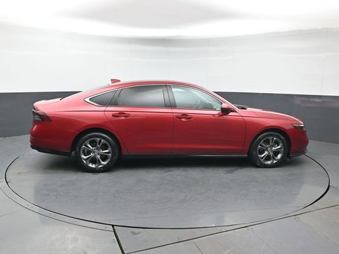Certified 2023 Honda Accord EX image 8