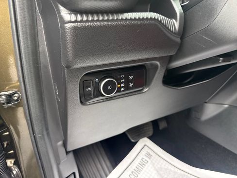 Used 2025 Ford Ranger Raptor AWD/4WD image 30