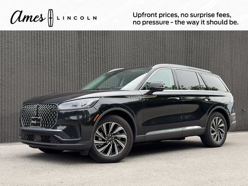 Used 2026 Lincoln Aviator AWD image 1