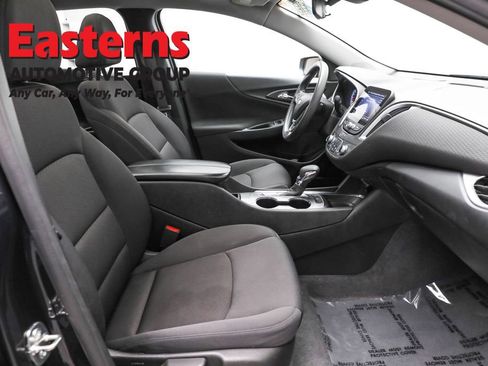 Used 2023 Chevrolet Malibu LT image 24